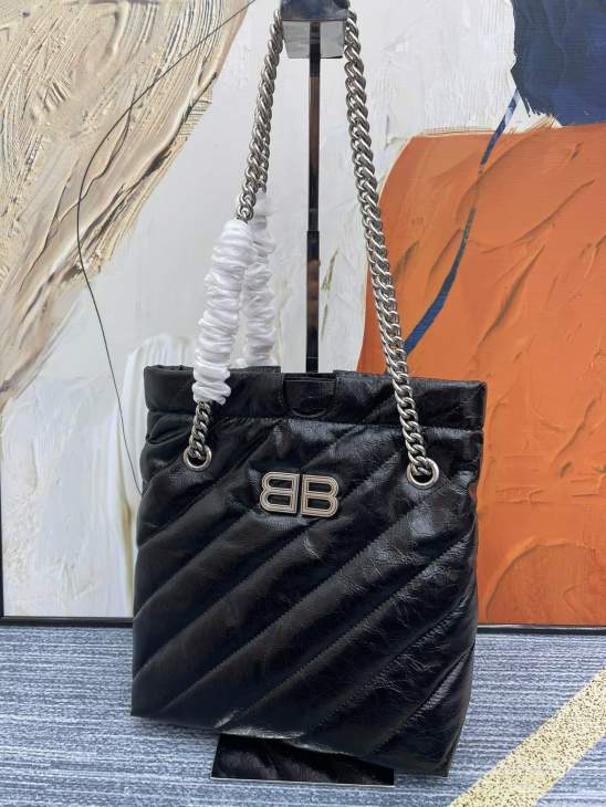 Picture of Balenciaga Handbags _SKUfw177381548fw